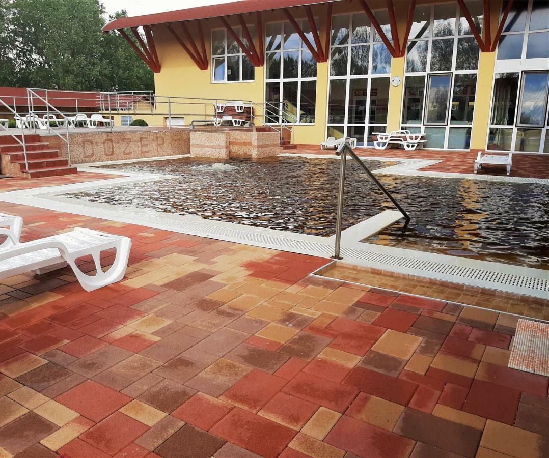 Ligetalja Termal Hotel Peneszlek Exteriör bild