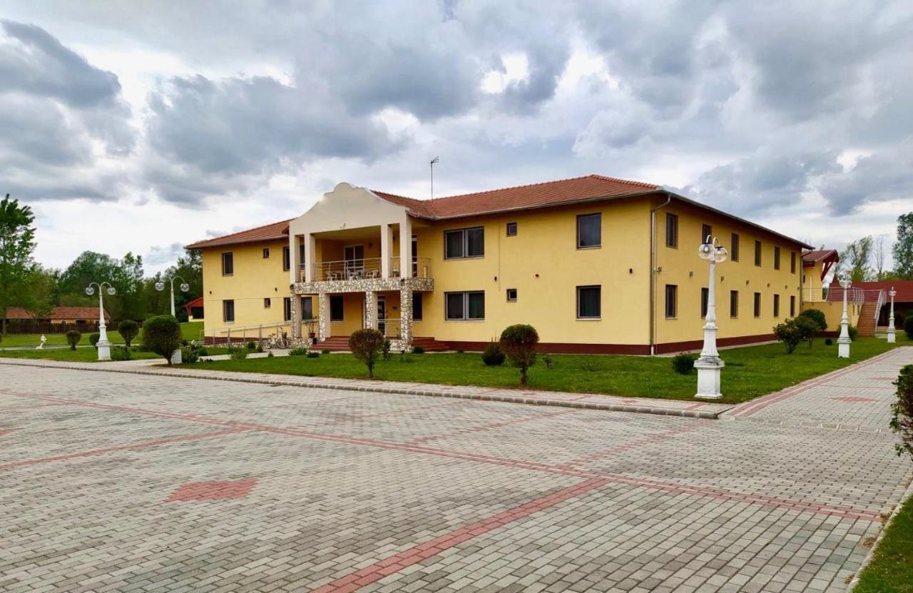 Ligetalja Termal Hotel Peneszlek Exteriör bild